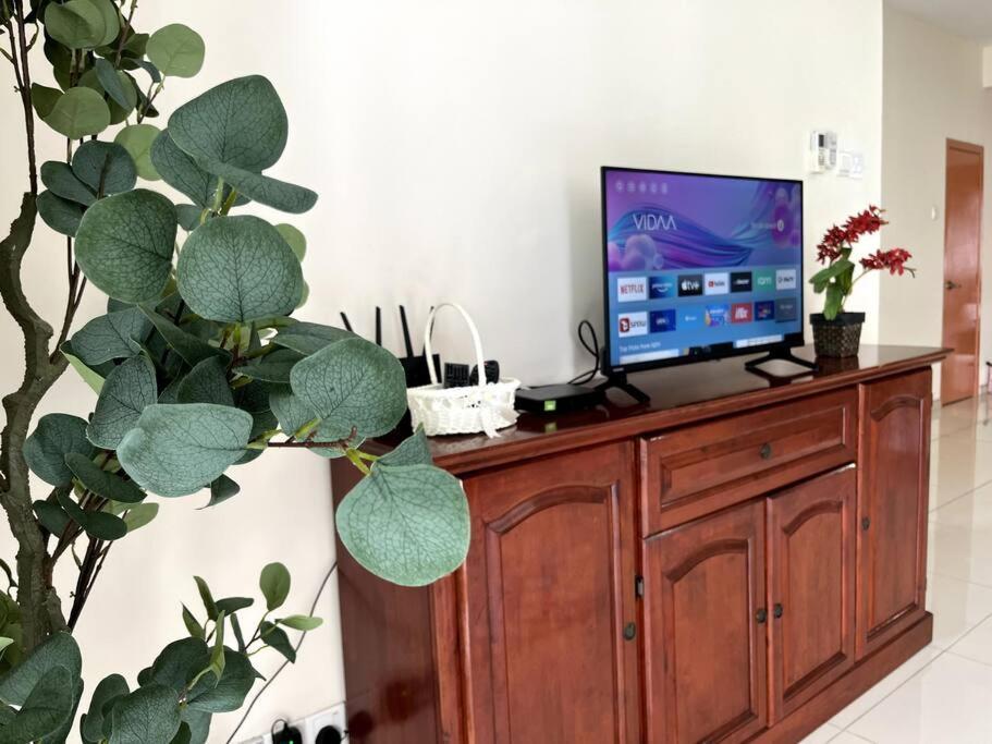 Homestay Ttdi Adina 710 Shah Alam,Sek 13,Msu,3Bedroooms Ngoại thất bức ảnh
