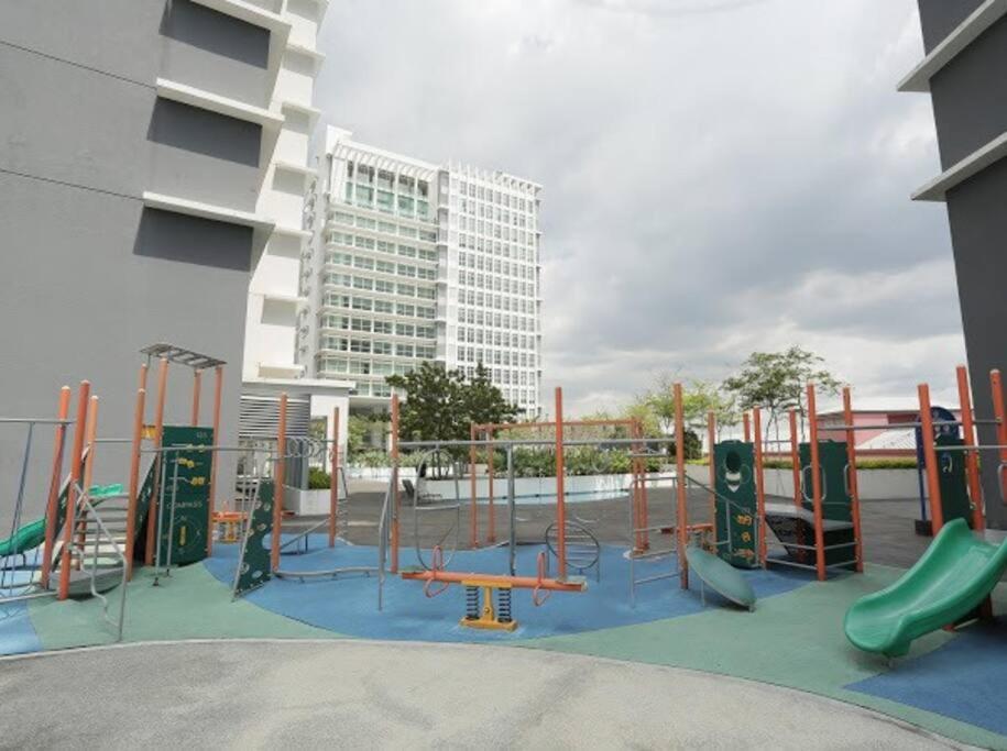 Homestay Ttdi Adina 710 Shah Alam,Sek 13,Msu,3Bedroooms Ngoại thất bức ảnh