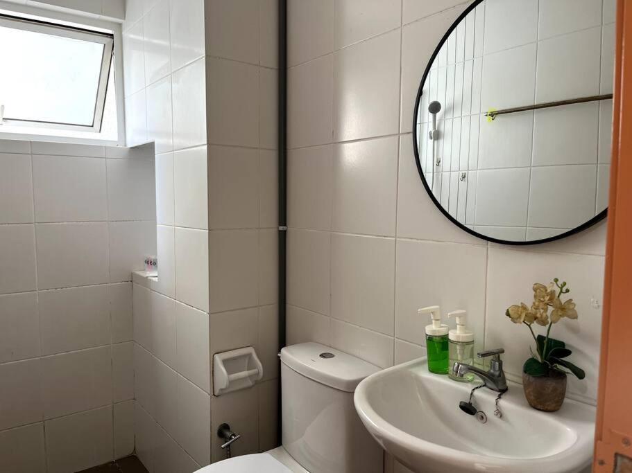 Homestay Ttdi Adina 710 Shah Alam,Sek 13,Msu,3Bedroooms Ngoại thất bức ảnh